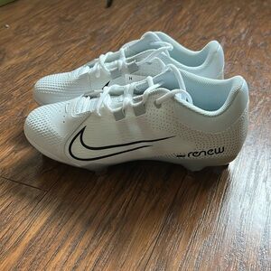 Nike Women's Hyperdiamond 4 Pro Molded Softball Cleats WHITE|BLACK|GRAY SZ 8